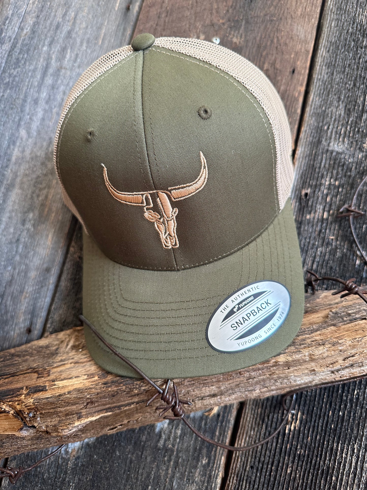 Casquette Verte Logo Beige