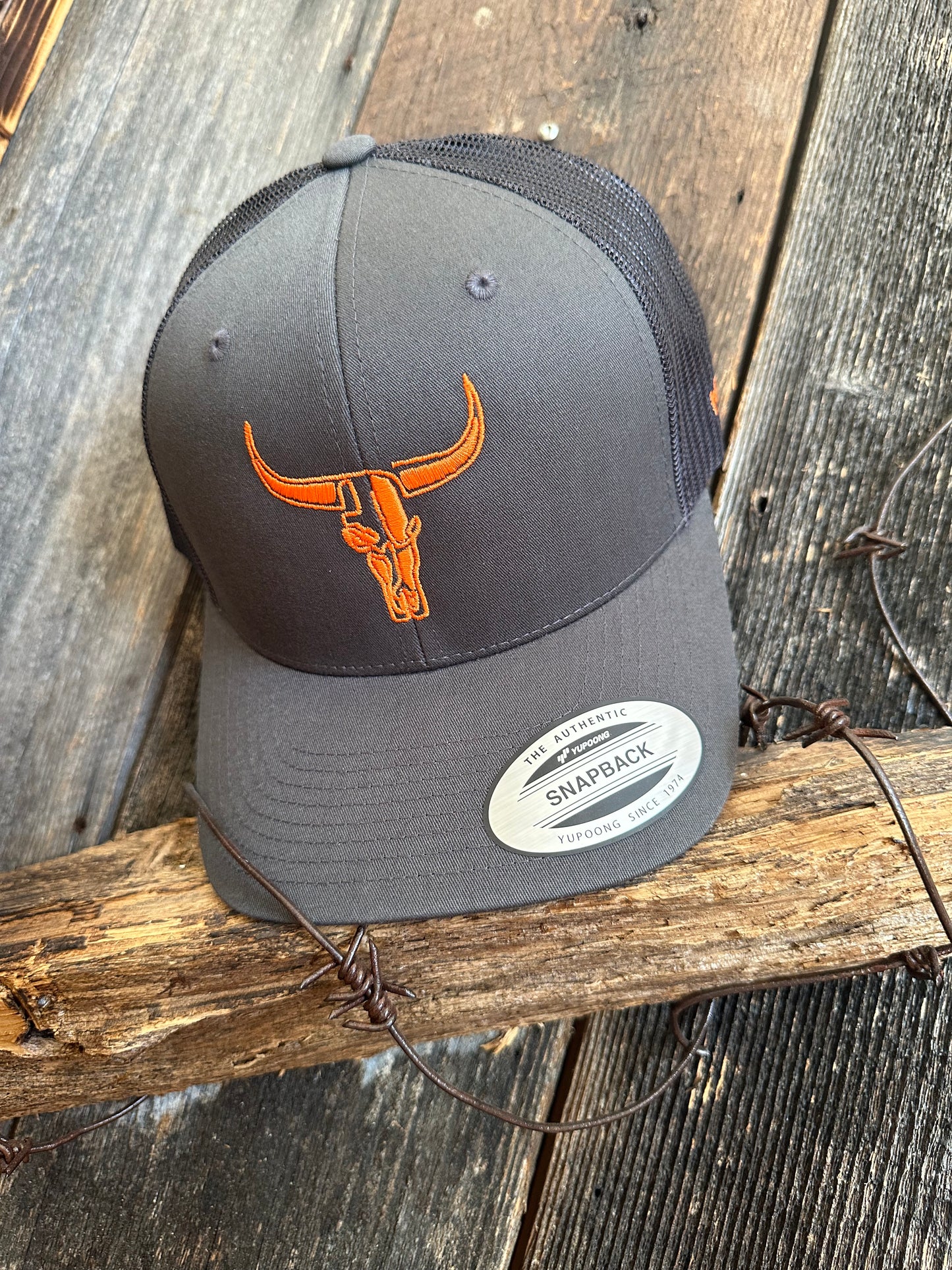 Casquette Grise Logo Orange